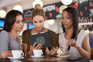 Coffee-shop-gassip-girls-cup-tipped-over-cwa652se-300X200